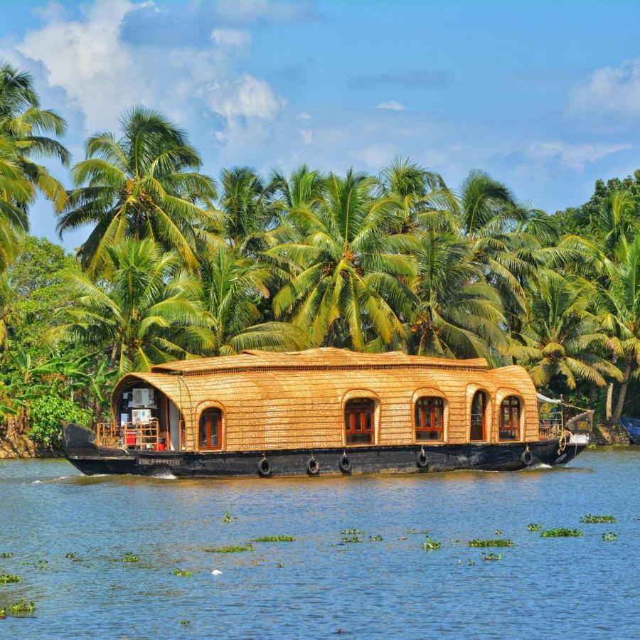 Palmy Residency Apartamento Alappuzha Exterior foto